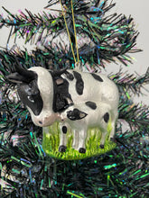Afbeelding in Gallery-weergave laden, Christmas cow and calf bauble tree hanging decoration/christmas/seasonal/ glass hanging item - Marissa's Garden & Gift