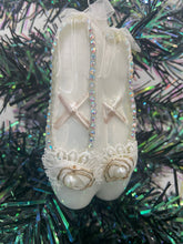 Afbeelding in Gallery-weergave laden, Glass Christmas white ballerina shoes Christmas bauble tree hanging decoration/christmas/seasonal/ glass hanging item - Marissa's Garden & Gift