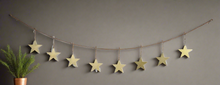 Afbeelding in Gallery-weergave laden, Handmade powder coated hanging gold star garland measuring 150 x 20 x 1cm - Marissa's Garden & Gift