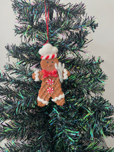 Charger l'image dans la galerie, Resin Christmas gingerbread man Christmas bauble tree hanging decoration/christmas/seasonal/ resin hanging item - Marissa's Garden & Gift