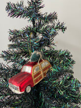 Charger l'image dans la galerie, Glass Christmas truck with christmas tree Christmas bauble tree hanging decoration/christmas/seasonal/ glass hanging item - Marissa's Garden & Gift