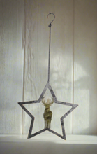 Afbeelding in Gallery-weergave laden, Handmade powder coated hanging silver star with reindeer measuring 27 x 25 x 1cm - Marissa's Garden & Gift