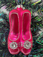 Indlæs billede til gallerivisning Glass Christmas pink high heels Christmas bauble tree hanging decoration/christmas/seasonal/ glass hanging item - Marissa's Garden & Gift