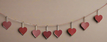 Afbeelding in Gallery-weergave laden, Handmade powder coated hanging red heart garland measuring 150 x 20 x 1cm - Marissa's Garden & Gift
