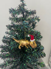 Indlæs billede til gallerivisning Glass Christmas dinosaur with hat Christmas bauble tree hanging decoration/christmas/seasonal/ glass hanging item - Marissa's Garden & Gift