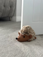 Afbeelding in Gallery-weergave laden, Handmade hedgehog door stop Indoor 27cmLx 19cm W x 14cm H - Marissa's Garden & Gift