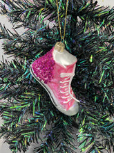 Indlæs billede til gallerivisning Glass Christmas pink glitter trainer shoe Christmas bauble tree hanging decoration/christmas/seasonal/ glass hanging item - Marissa's Garden & Gift