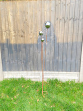 Load image into Gallery viewer, Handmade stainless steel balls rusty poles garden decor,Metal garden decor, metal yard art, outdoor metal decor,metal garden sculpture 138cm - Marissa's Garden & Gift