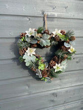Afbeelding in Gallery-weergave laden, Handmade hanging heart wreath 30 x 29 x 10cm Christmas /seasonal hanging wreath - Marissa's Garden & Gift