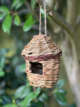 Indlæs billede til gallerivisning Handmade hut weave rattan birdhouse 14 x 14 x 17cm - Marissa's Garden & Gift