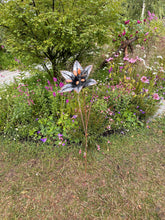 Indlæs billede til gallerivisning Handmade garden/outdoor lily metal garden ornament rusty and silver 110 cm Handmade garden/outdoor lily metal garden ornament rusty and silver 110 cm - Marissa's Garden & Gift