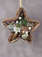 Indlæs billede til gallerivisning Handmade Hanging star wreath 25 x 25 x 6cm Christmas/seasonal hanging wreath - Marissa's Garden & Gift