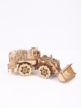 Afbeelding in Gallery-weergave laden, DIY Model wooden kit Digger - Marissa's Garden & Gift