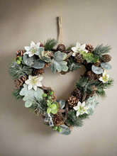 Afbeelding in Gallery-weergave laden, Handmade hanging heart wreath 30 x 29 x 10cm Christmas /seasonal hanging wreath - Marissa's Garden & Gift