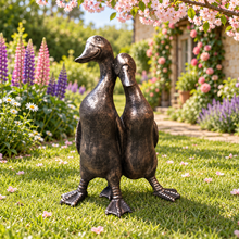 Afbeelding in Gallery-weergave laden, New Bronze ducks pair polyresin ornament in a scenic garden