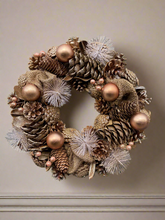 Afbeelding in Gallery-weergave laden, Handmade hanging bronze wreath 34 x 34 x 9cm Christmas/seasonal hanging wreath - Marissa's Garden & Gift
