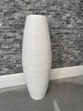 Laden Sie das Bild in den Galerie-Viewer, Handmade 60cm tall white washed modern bamboo vase - Marissa's Garden & Gift