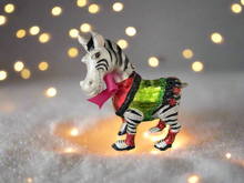 Indlæs billede til gallerivisning Christmas zebra hanging decoration/christmas/seasonal/ glass hanging item - Marissa's Garden & Gift