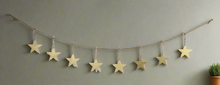 Afbeelding in Gallery-weergave laden, Handmade powder coated hanging gold star garland measuring 150 x 20 x 1cm - Marissa's Garden & Gift