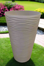 Charger l'image dans la galerie, 55cm Piccadilly white coloured flower pot - Marissa's Garden & Gift