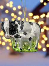 Afbeelding in Gallery-weergave laden, Christmas cow and calf bauble tree hanging decoration/christmas/seasonal/ glass hanging item - Marissa's Garden & Gift