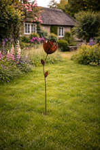 Laden Sie das Bild in den Galerie-Viewer, Metall Gartenblume 95cm