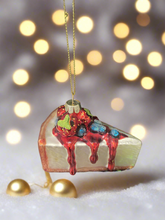 Indlæs billede til gallerivisning Glass Christmas cheesecake Christmas bauble tree hanging decoration/christmas/seasonal/ glass hanging item - Marissa's Garden & Gift
