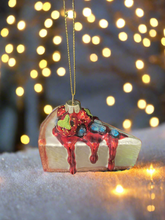 Indlæs billede til gallerivisning Glass Christmas cheesecake Christmas bauble tree hanging decoration/christmas/seasonal/ glass hanging item - Marissa's Garden & Gift