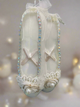 Afbeelding in Gallery-weergave laden, Glass Christmas white ballerina shoes Christmas bauble tree hanging decoration/christmas/seasonal/ glass hanging item - Marissa's Garden & Gift