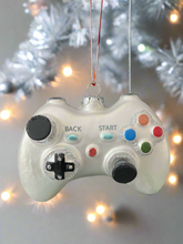 Afbeelding in Gallery-weergave laden, Glass Christmas tree video game controller Christmas bauble tree hanging decoration/christmas/seasonal/ glass hanging item - Marissa's Garden & Gift