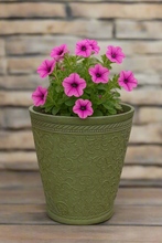 Charger l'image dans la galerie, 29cm Blenheim green flower pot - Marissa's Garden & Gift