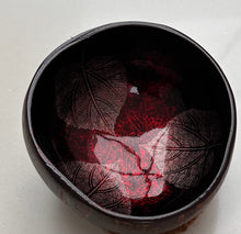 Afbeelding in Gallery-weergave laden, Handmade hand painted red leaf design food safe coconut bowl and spoon Set with free gift bamboo straw and gift box - Marissa's Garden & Gift