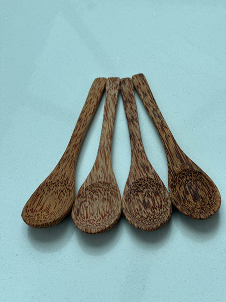 Light coloured Wooden Spoons