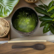 Indlæs billede til gallerivisning Handmade hand painted green feather design food safe coconut bowl and spoon Set with free gift bamboo straw and gift box - Marissa's Garden & Gift