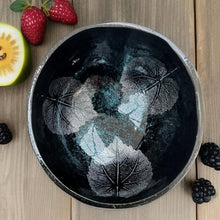 Indlæs billede til gallerivisning Handmade hand painted turquoise leaf design food safe coconut bowl and spoon Set with free gift bamboo straw and gift box - Marissa's Garden & Gift