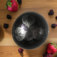 Afbeelding in Gallery-weergave laden, Handmade hand-painted grey leaf design food safe coconut bowl and spoon Set with free gift bamboo straw and gift box - Marissa's Garden & Gift