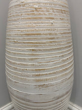 Laden Sie das Bild in den Galerie-Viewer, 60cm tall white washed with natural colourings handmade bamboo vase - Marissa's Garden & Gift