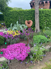 Afbeelding in Gallery-weergave laden, Handmade rusty garden/outdoor calla Lily 120cm - Marissa's Garden & Gift