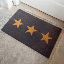 Afbeelding in Gallery-weergave laden, Impression three star doormat Indoor & Outdoor Coir Doormat 60x 40 x 2cm - Marissa's Garden & Gift