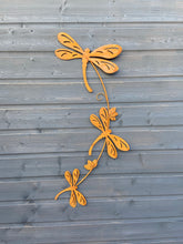 Indlæs billede til gallerivisning Rustic dragonfly garden/outdoor wall art - Marissa's Garden & Gift