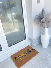 Afbeelding in Gallery-weergave laden, Doormat Indoor / Outdoor | Non Slip Bold Bird Design Entrance Welcome Mat (line of birds)60 x 40 x 20cm - Marissa's Garden & Gift