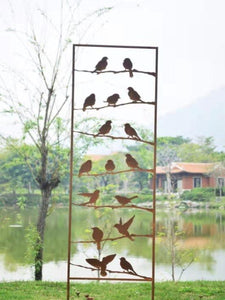 Rusty garden/outdoor bird trellis plant support measuring 139cm high