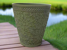 Charger l&#39;image dans la galerie, 29cm Blenheim green flower pot - Marissa&#39;s Garden &amp; Gift
