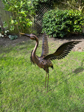 Charger l&#39;image dans la galerie, Large Bronze with gold brush Heron Dimensions are 79 x 60 x 107cm. | Garden Statue | Bird Yard Art | Outdoor Decor

