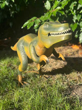 Charger l&#39;image dans la galerie, Garden sculpture T-Rex dinosaur - Marissa&#39;s Garden &amp; Gift
