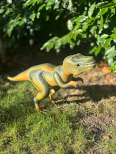 Charger l&#39;image dans la galerie, Garden sculpture T-Rex dinosaur - Marissa&#39;s Garden &amp; Gift

