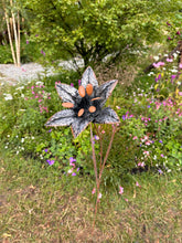 Load image into Gallery viewer, Handmade garden/outdoor lily metal garden ornament rusty and silver 110 cm Handmade garden/outdoor lily metal garden ornament rusty and silver 110 cm
