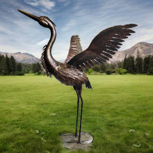 Afbeelding in Gallery-weergave laden, Small Bronze Metal with gold brush Heron Garden Statue with wings up 70cm with ground peg
