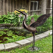 Laden Sie das Bild in den Galerie-Viewer, Large Bronze with gold brush Heron Dimensions are 79 x 60 x 107cm. | Garden Statue | Bird Yard Art | Outdoor Decor
