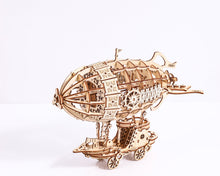 Afbeelding in Gallery-weergave laden, DIY Model wooden kit airship - Marissa&#39;s Garden &amp; Gift
